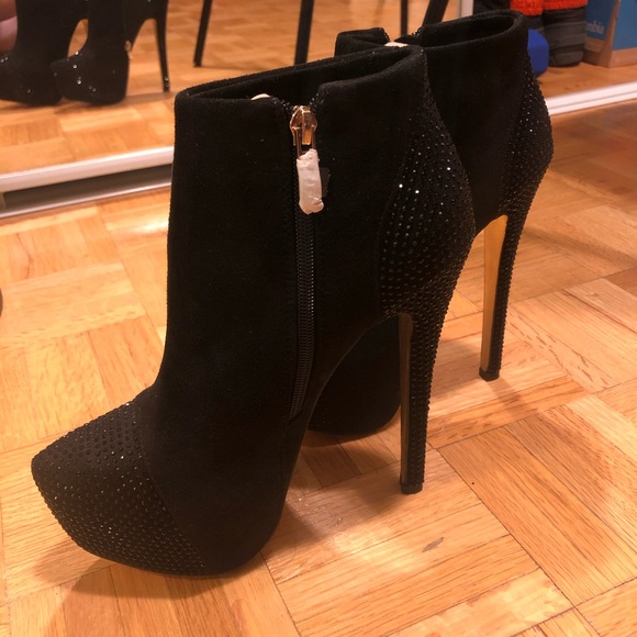 Bebe Sequenced Platform Stiletto Ankle Booties - Picture 2 of 2